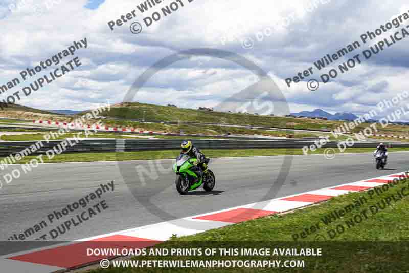 cadwell no limits trackday;cadwell park;cadwell park photographs;cadwell trackday photographs;enduro digital images;event digital images;eventdigitalimages;navarra;no limits trackdays;peter wileman photography;racing digital images;trackday digital images;trackday photos
